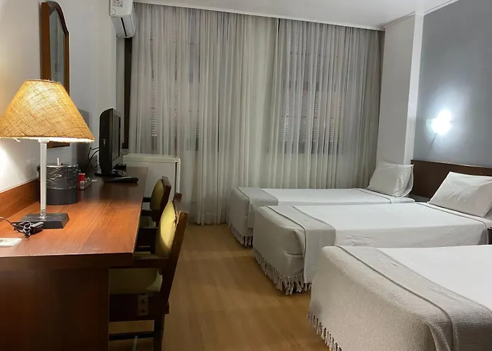 Fast10 City Hotel - Parque Harmonia, Estádio Beira Rio, Cais Embarcadero
